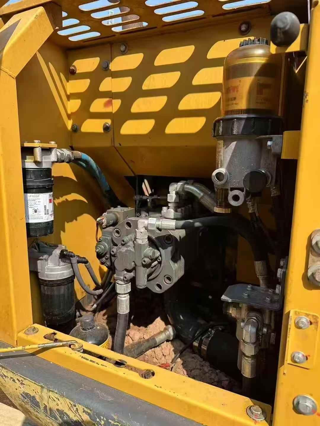 Used XCMG XE135GA Excavator 2021 Model / 4