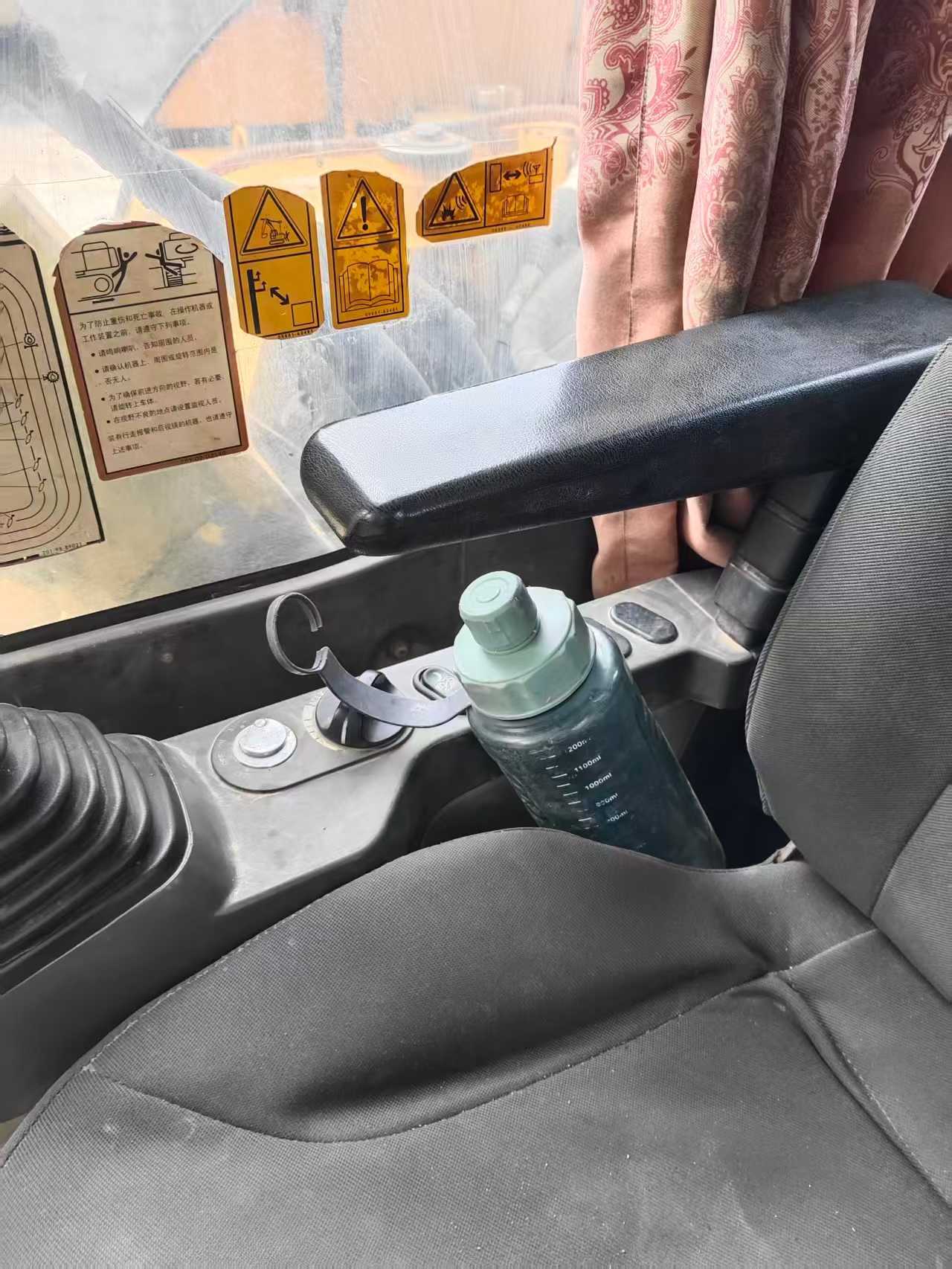 Used Komatsu PC60-8 Excavator 2016 Model / 4