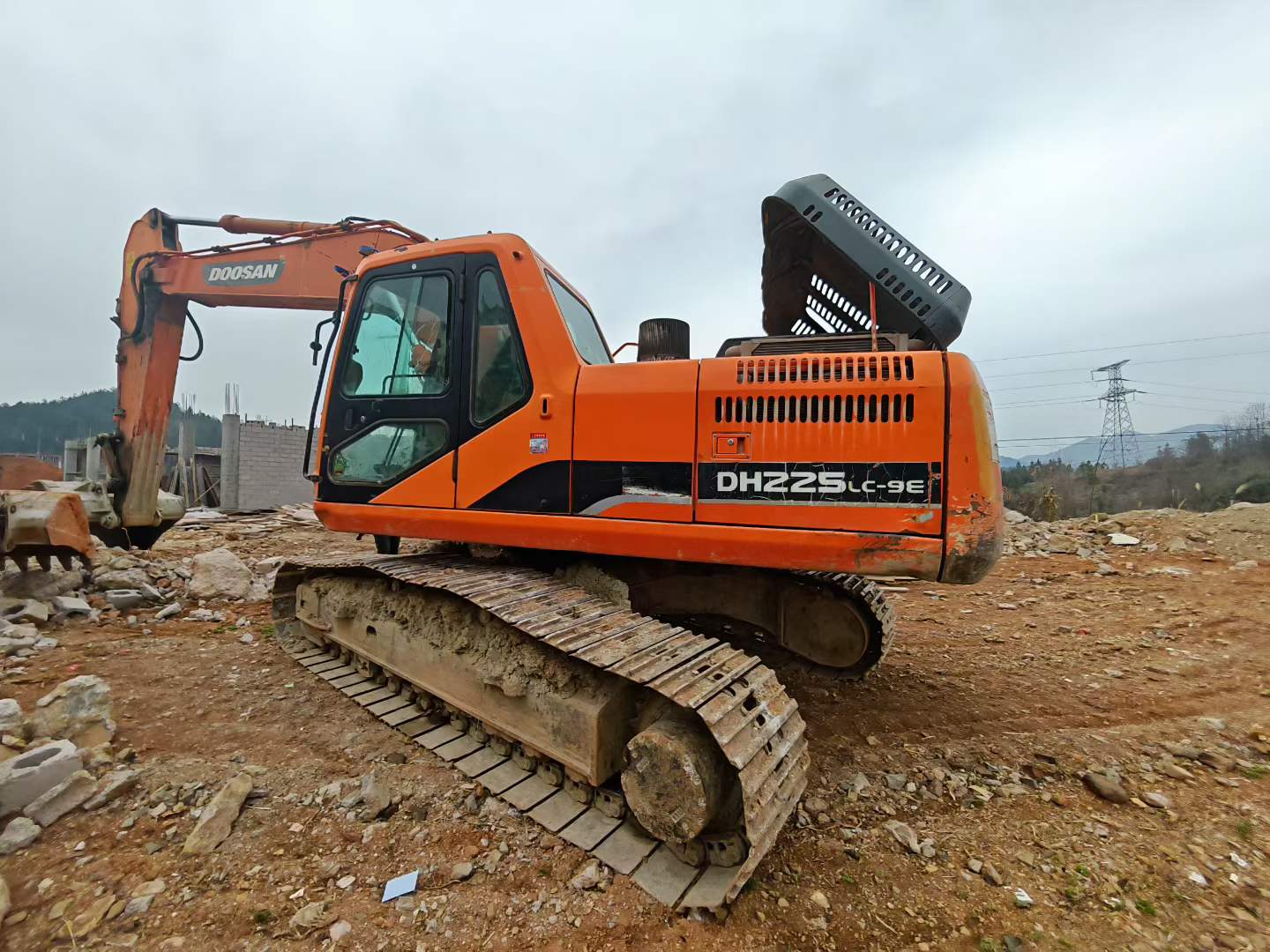 Used Doosan DH220-9E Excavator 2013 Model