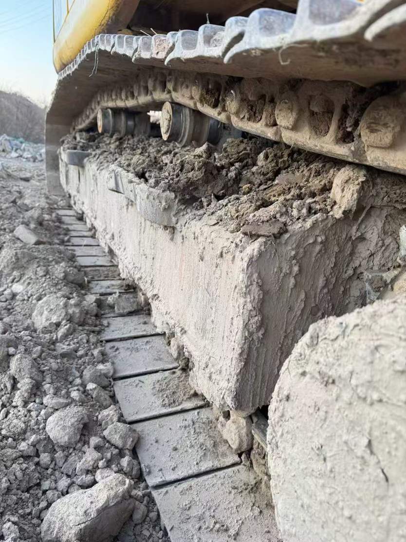 Used Komatsu PC200-8 Excavator 2019 Model / 9