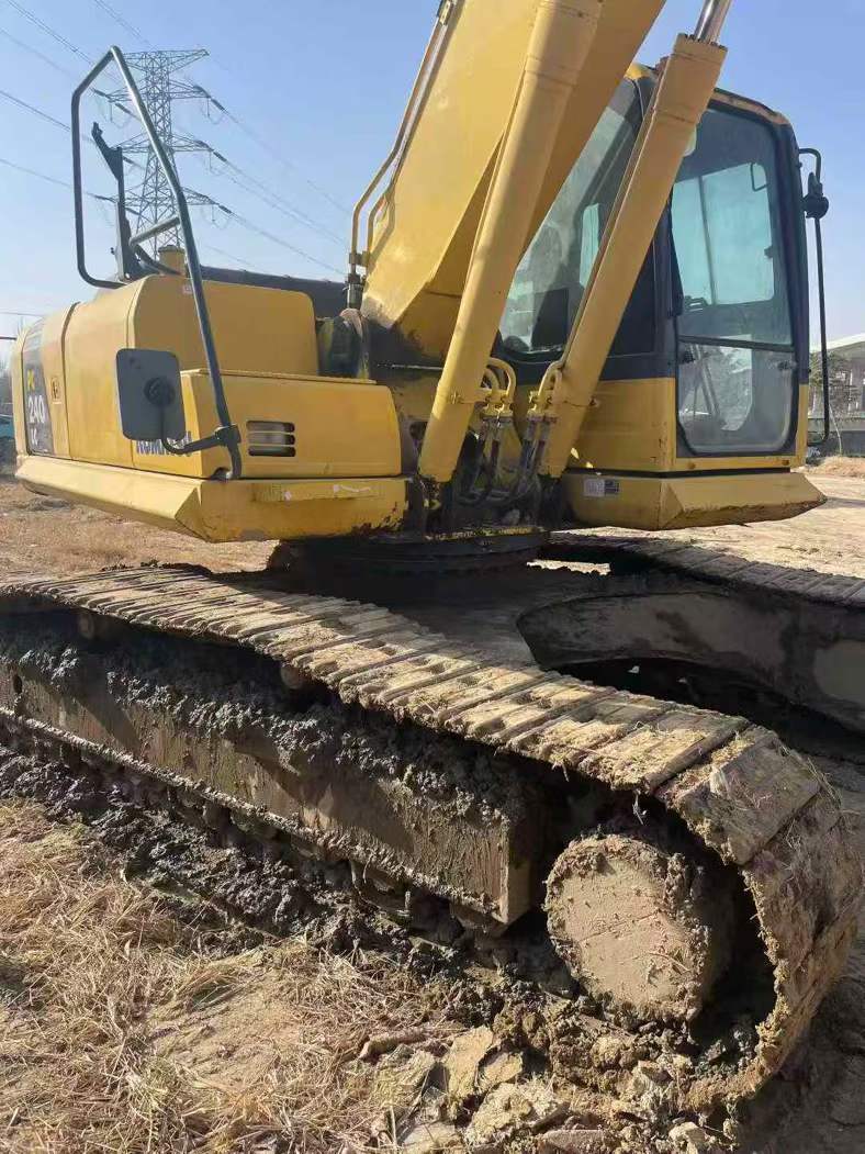 Used Komatsu PC240-11M0 Excavator 2012 Model / 2