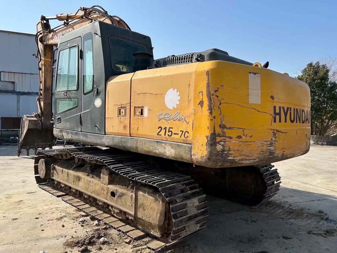 Used Hyundai R215VSN Excavator 2010 Model / 9