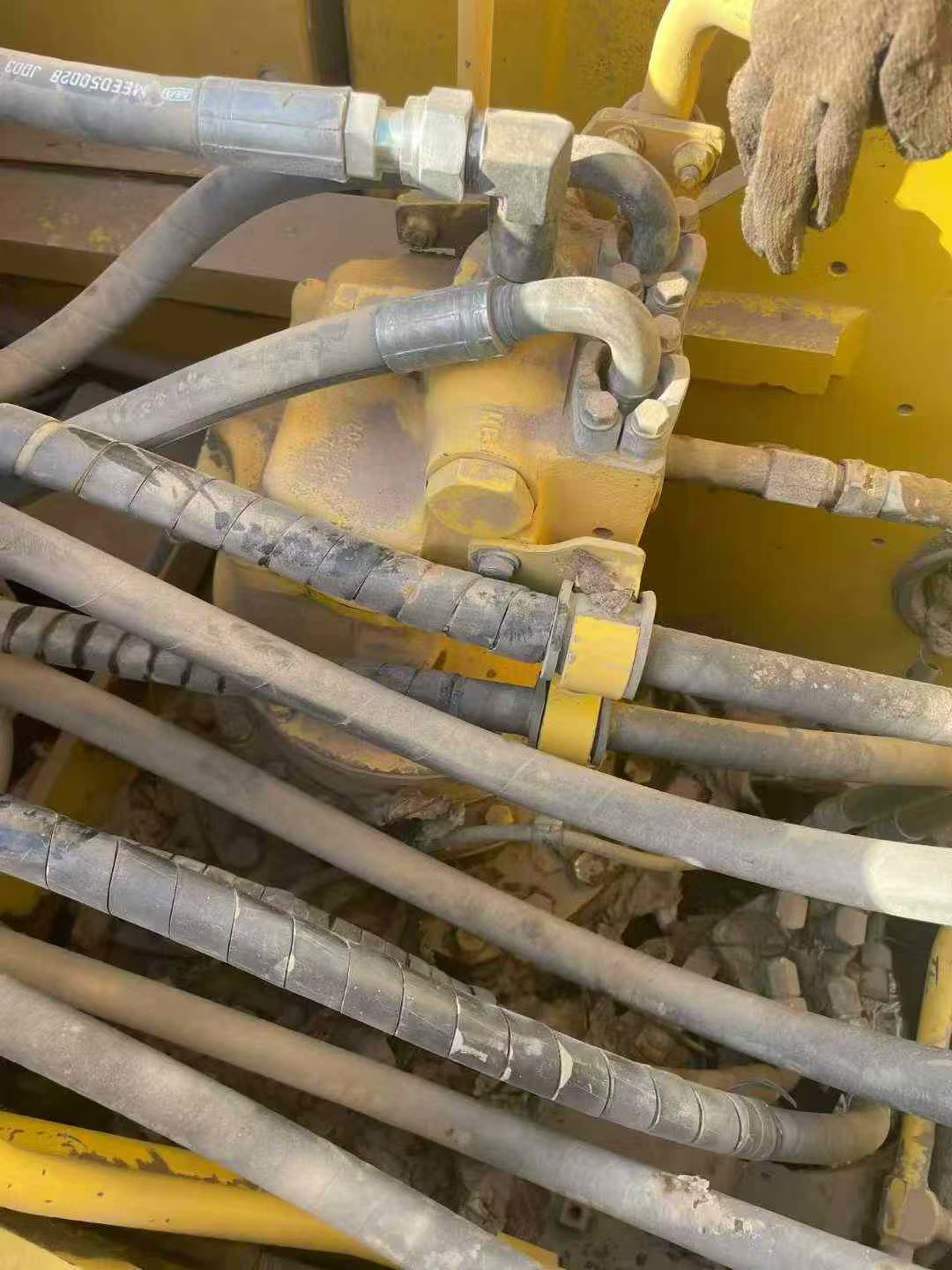 Used Komatsu PC240-11M0 Excavator 2012 Model / 5