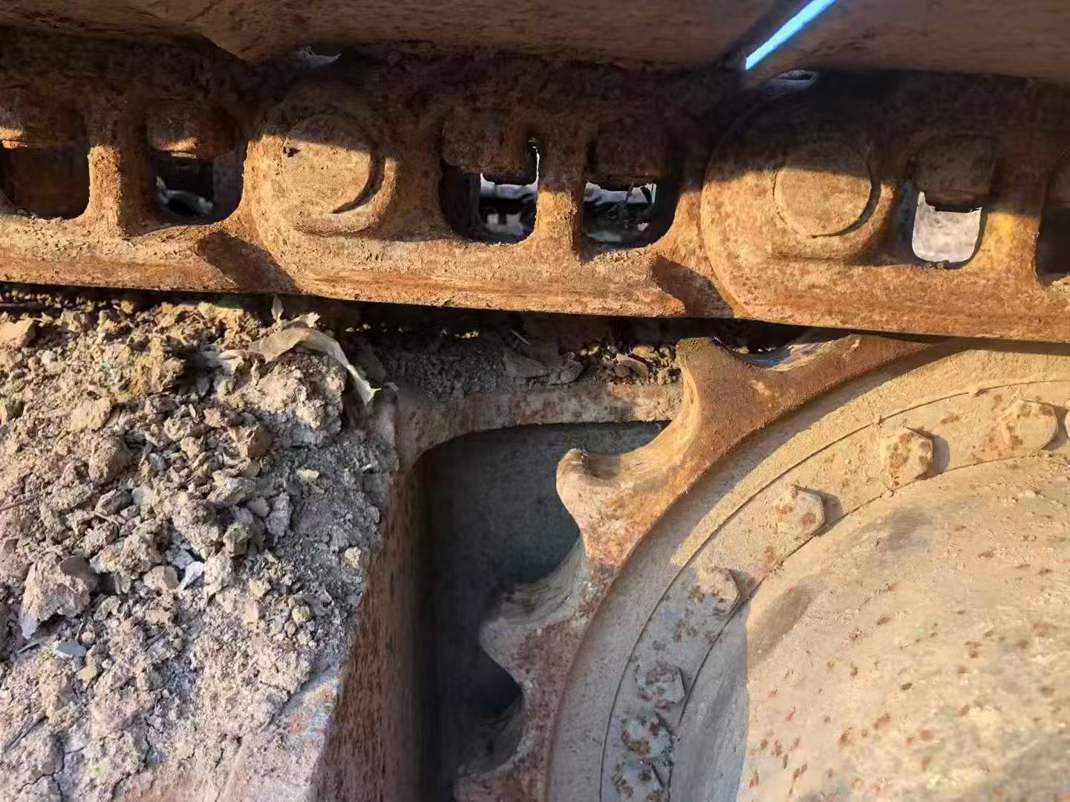 Used Hyundai R215-7 Excavator 2011 Model / 4