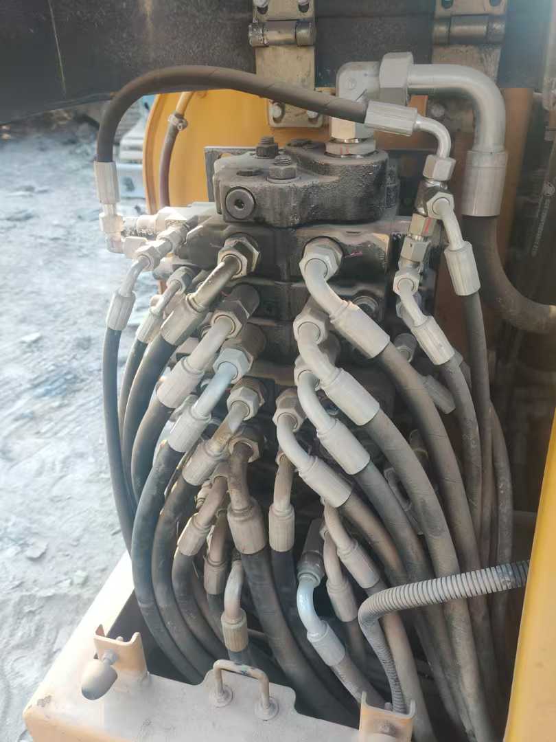 Used XCMG XE60 Excavator 2022 Model / 4