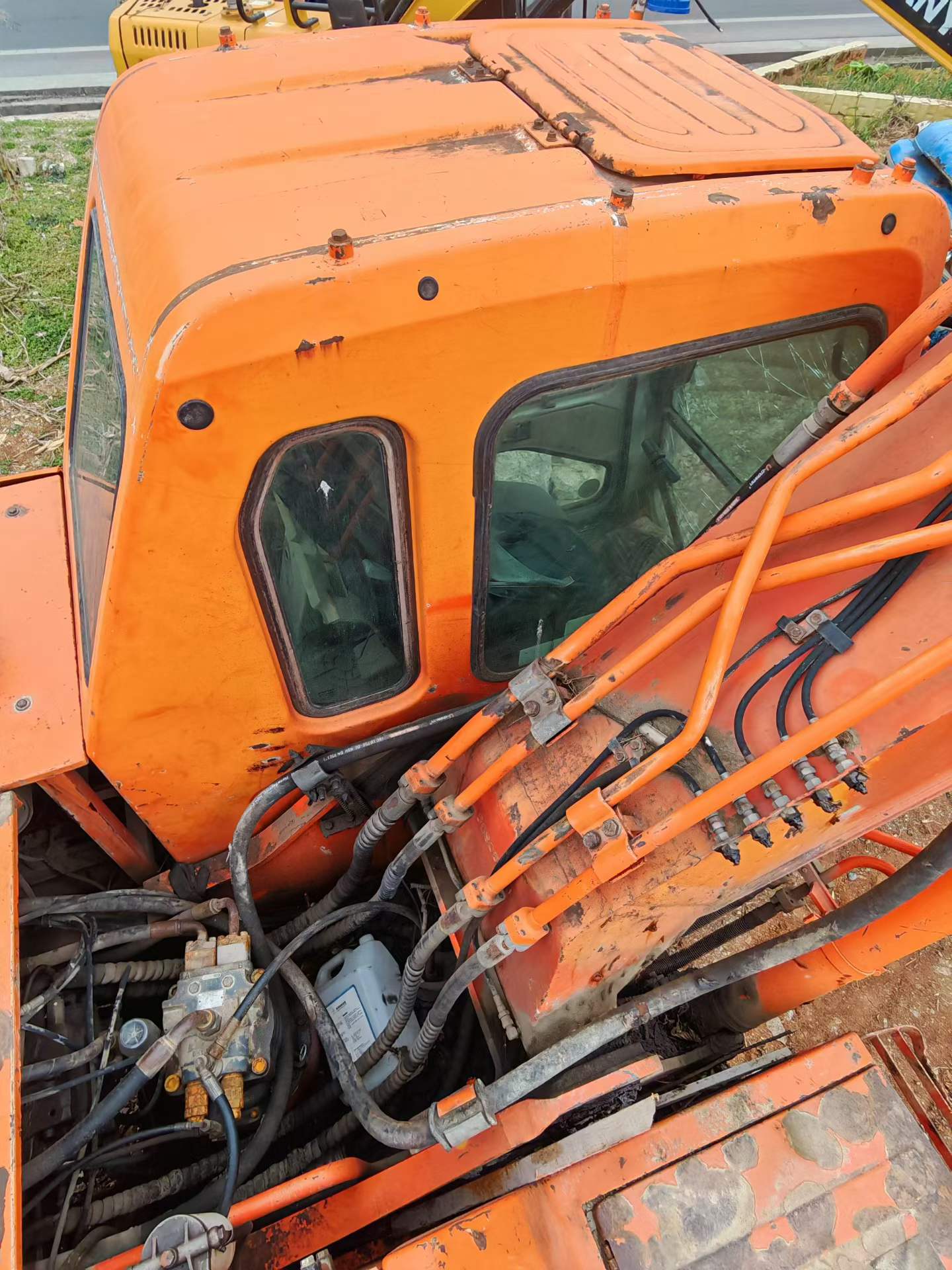 Used Doosan DH220-9E Excavator 2013 Model / 5