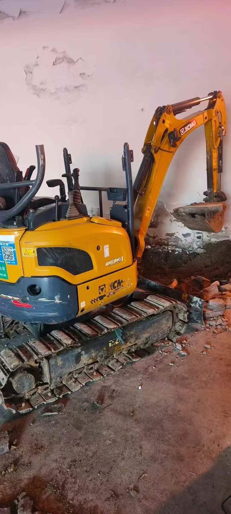 Used XCMG XE15 Excavator 2022 Model / 4