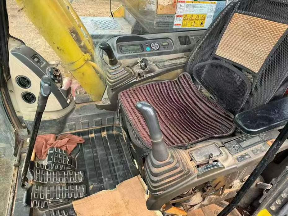 Used Sumitomo SH200A5 Excavator 2016 Model / 3