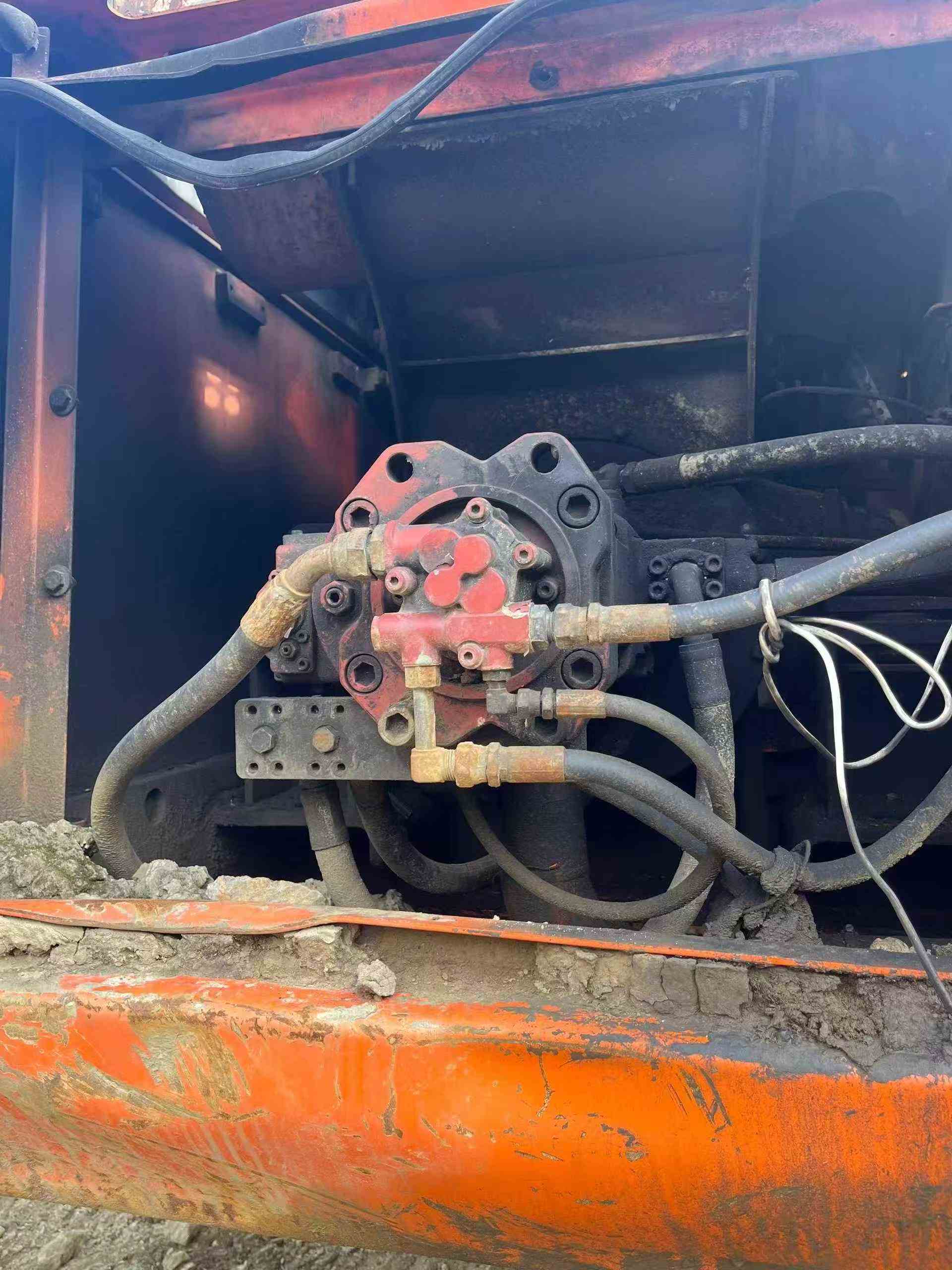 Used Doosan DL300 Excavator 2013 Model / 6