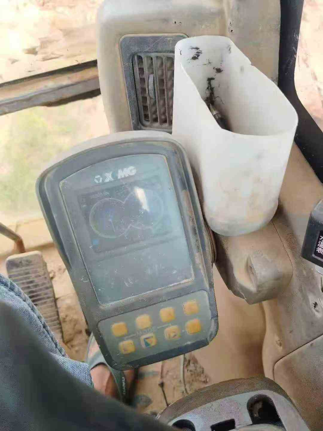 Used XCMG XE215CA Excavator 2013 Model / 7