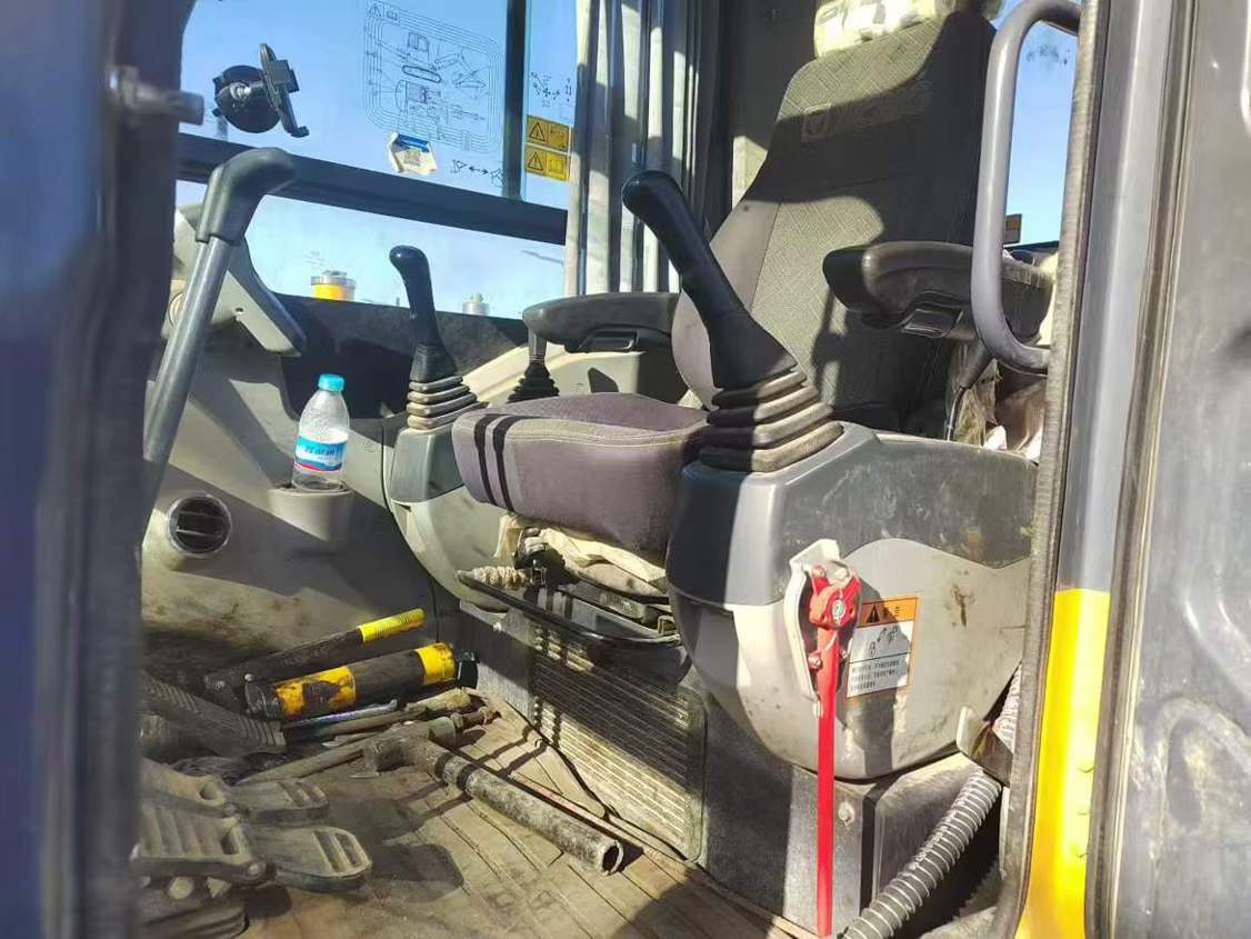 Used XCMG XE55U Excavator 2022 Model / 5