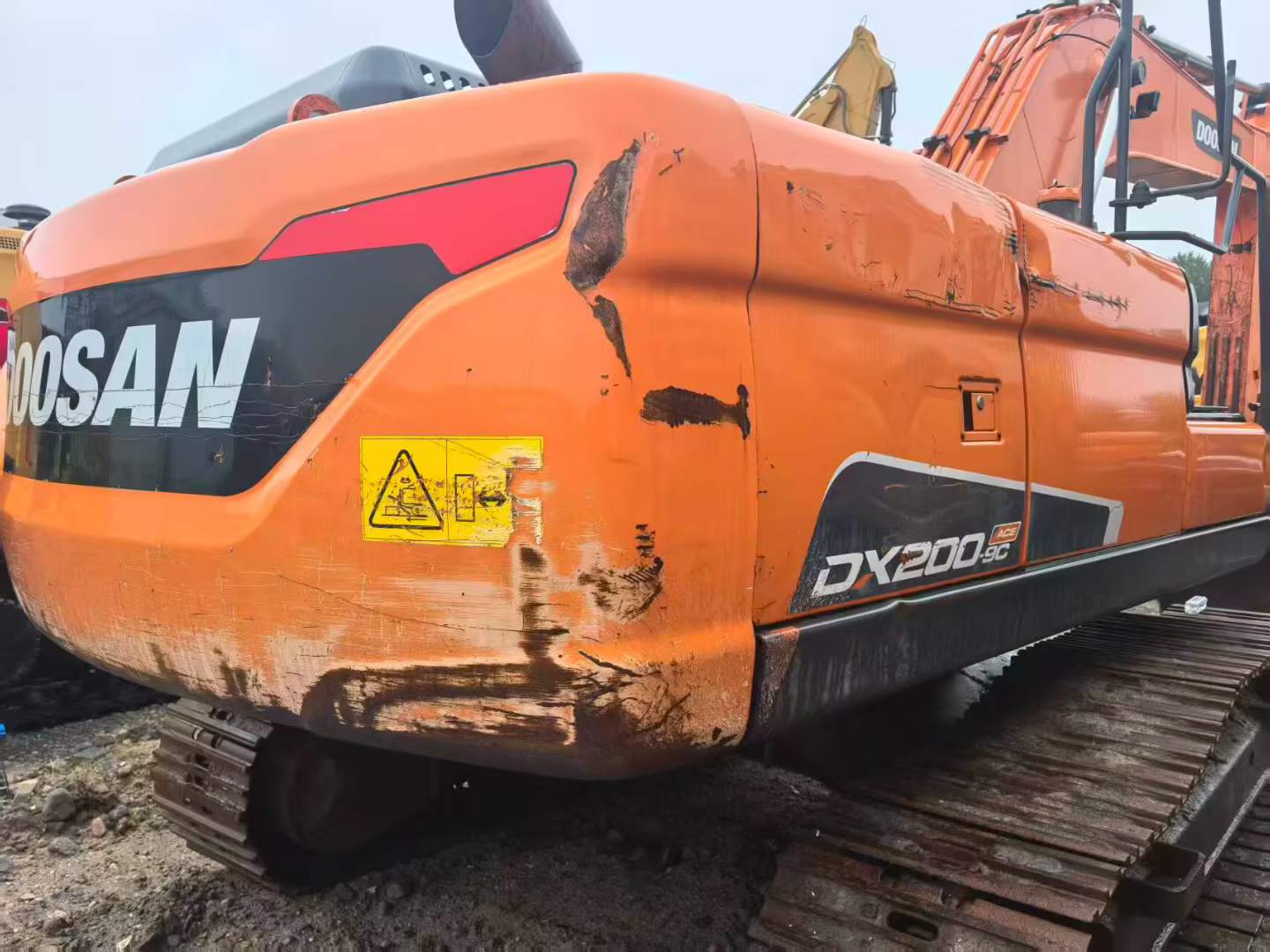 Used Doosan DX200-9CN Excavator 2021 Model / 3