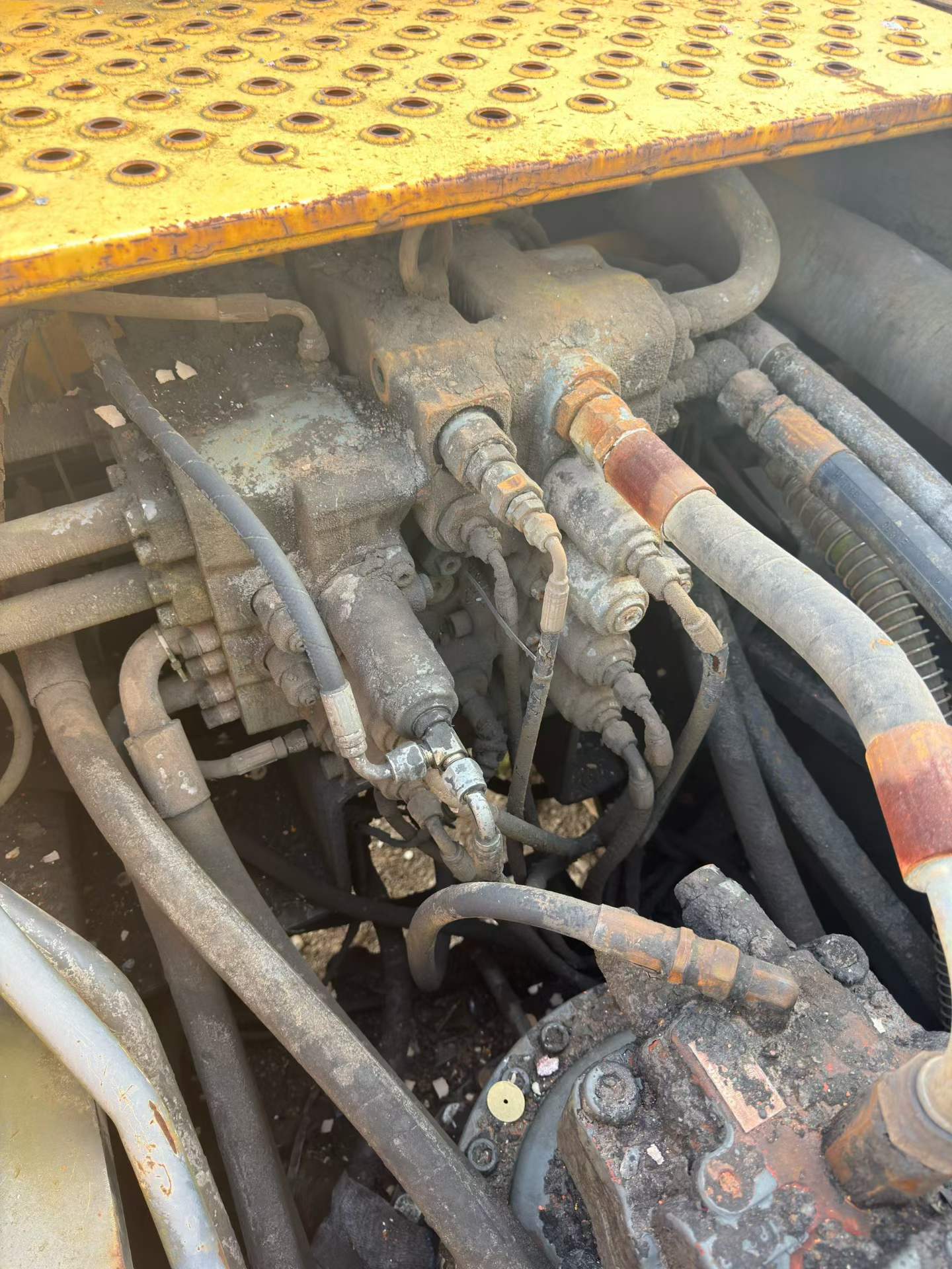 Used Volvo EC290 Excavator 2012 Model / 5