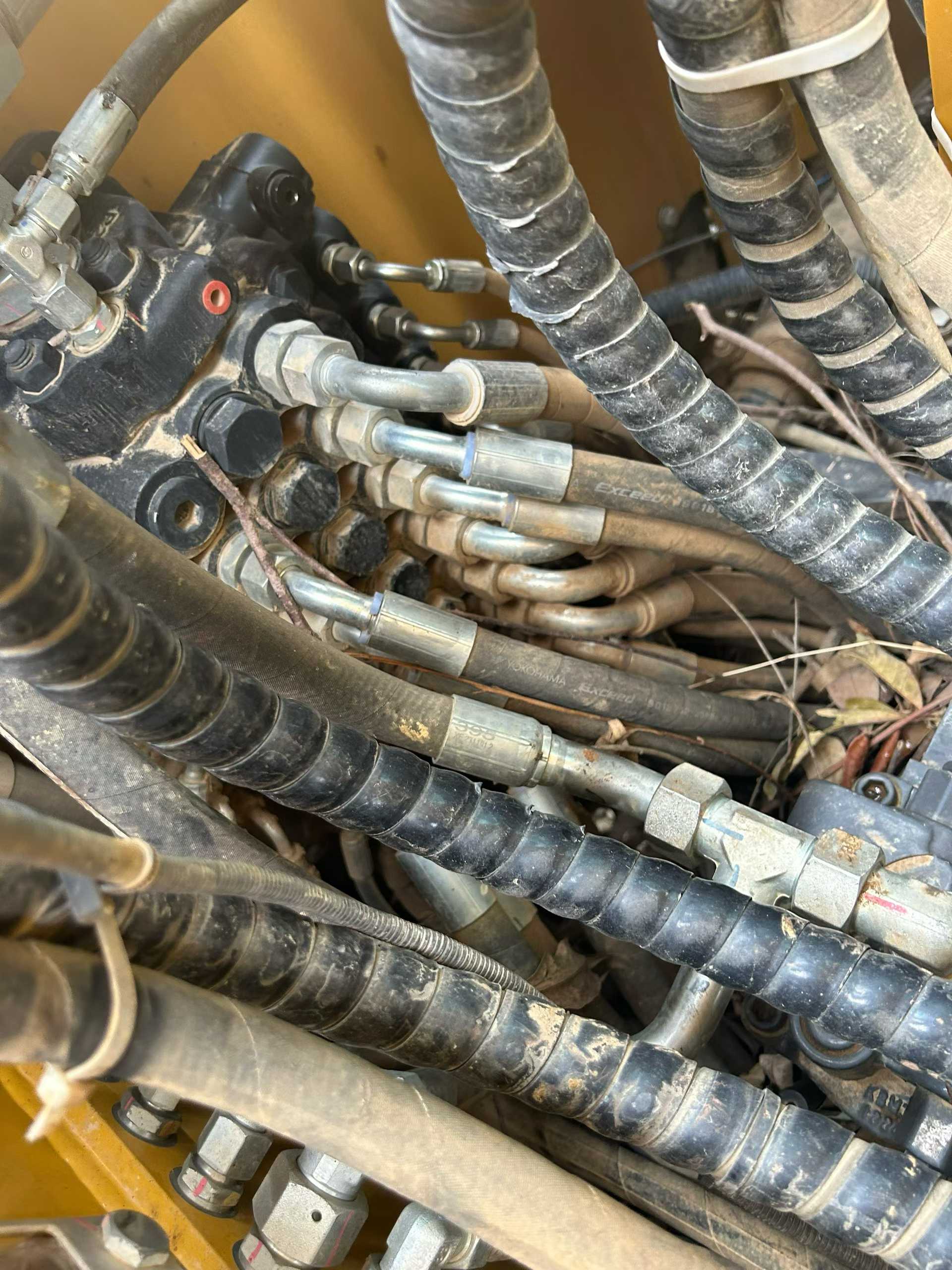 Used XCMG XE75WD Excavator 2024 Model / 7