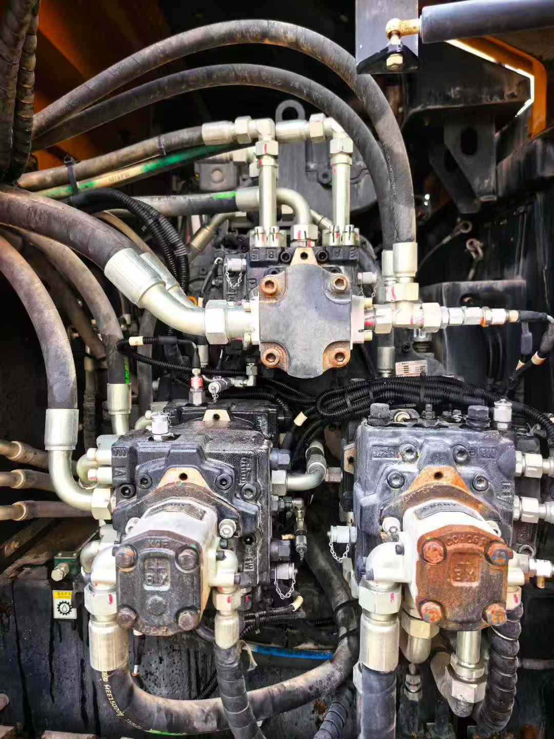 Used Sany SY125C Excavator 2021 Model / 4