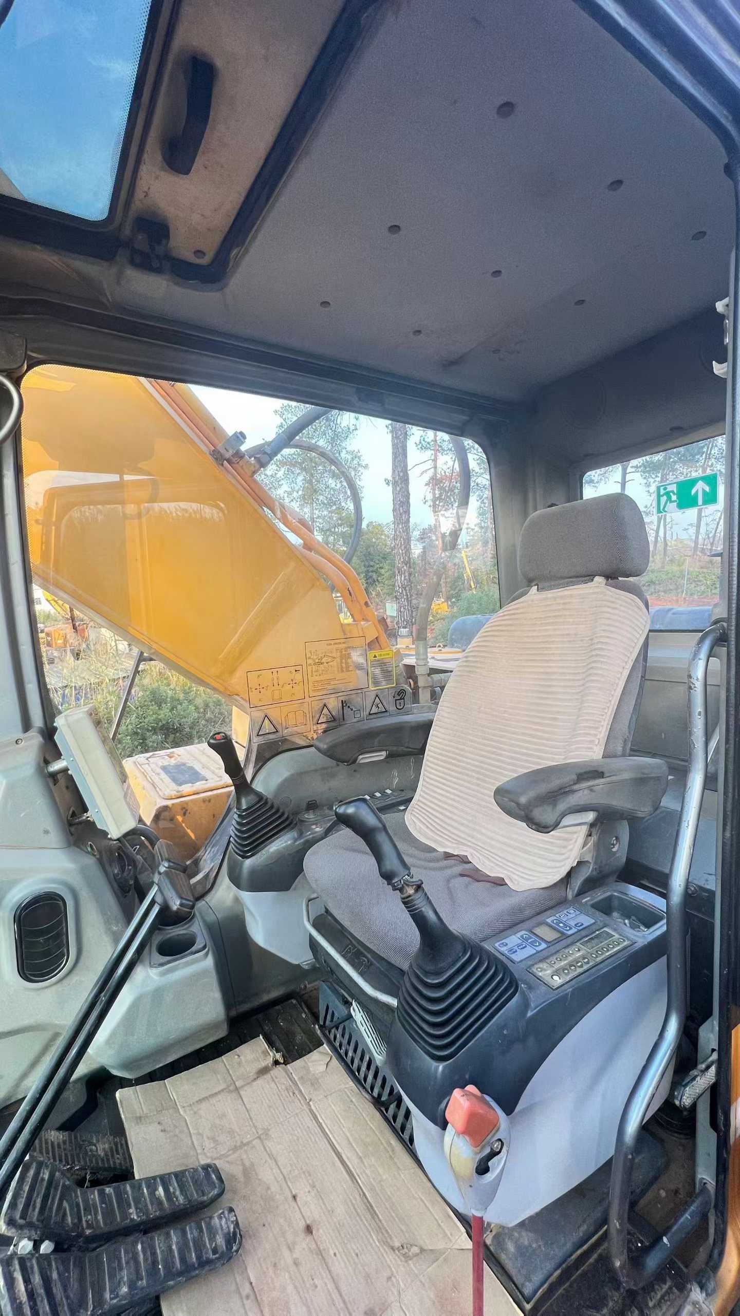 Used Sany SY215W Excavator 2013 Model / 6