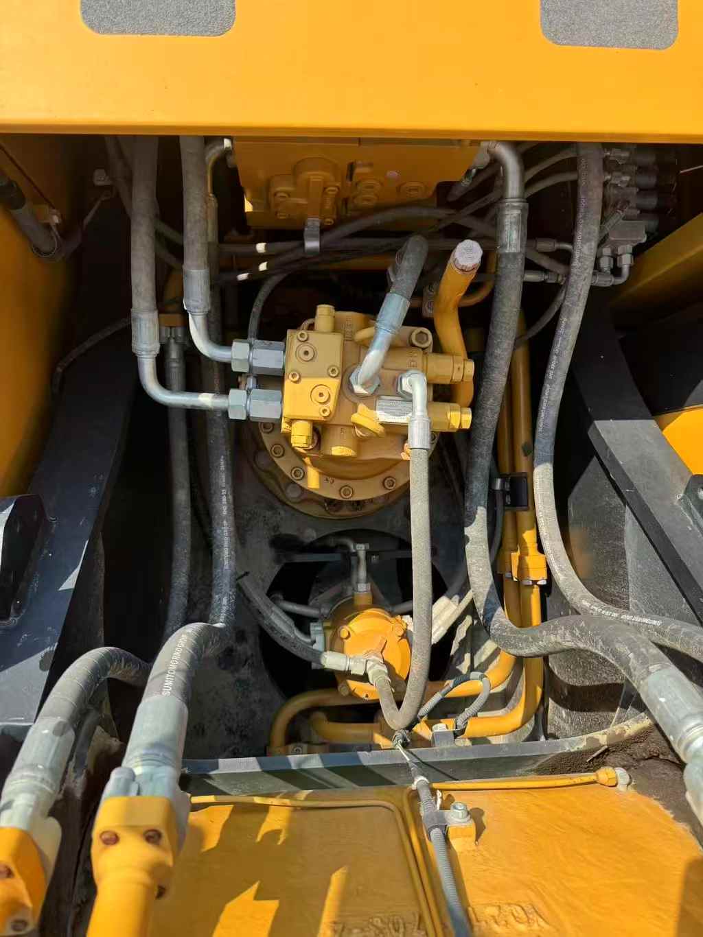 Used Sany SY200H Excavator 2016 Model / 6