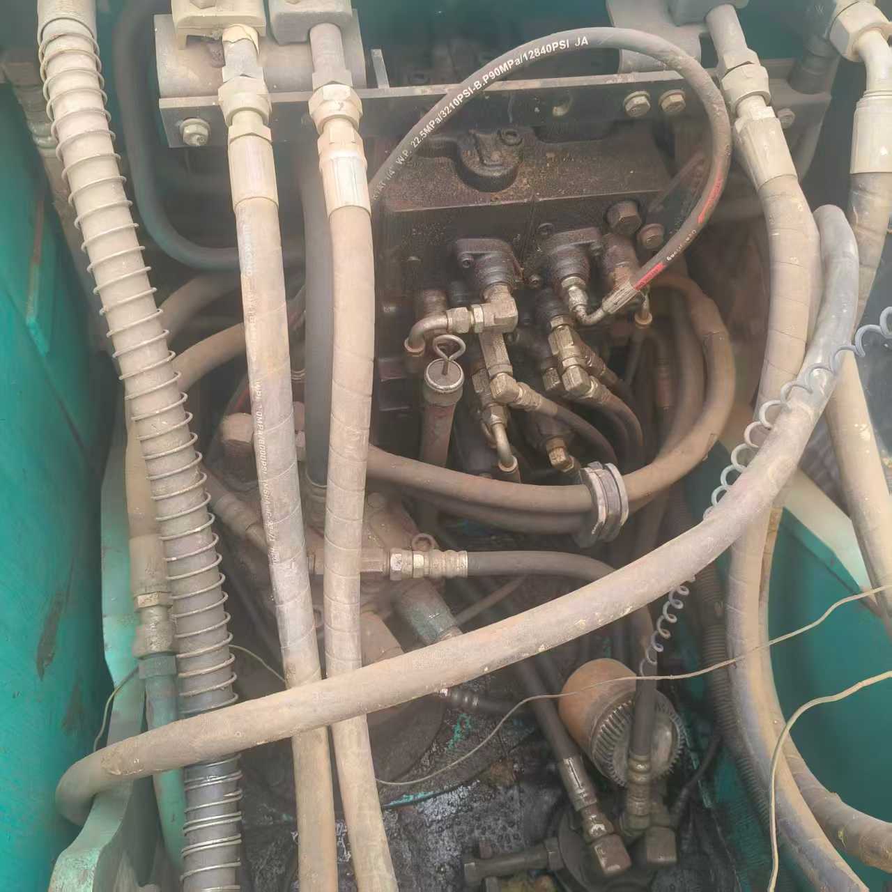 Used Kobelco SK140 Excavator 2010 Model / 6