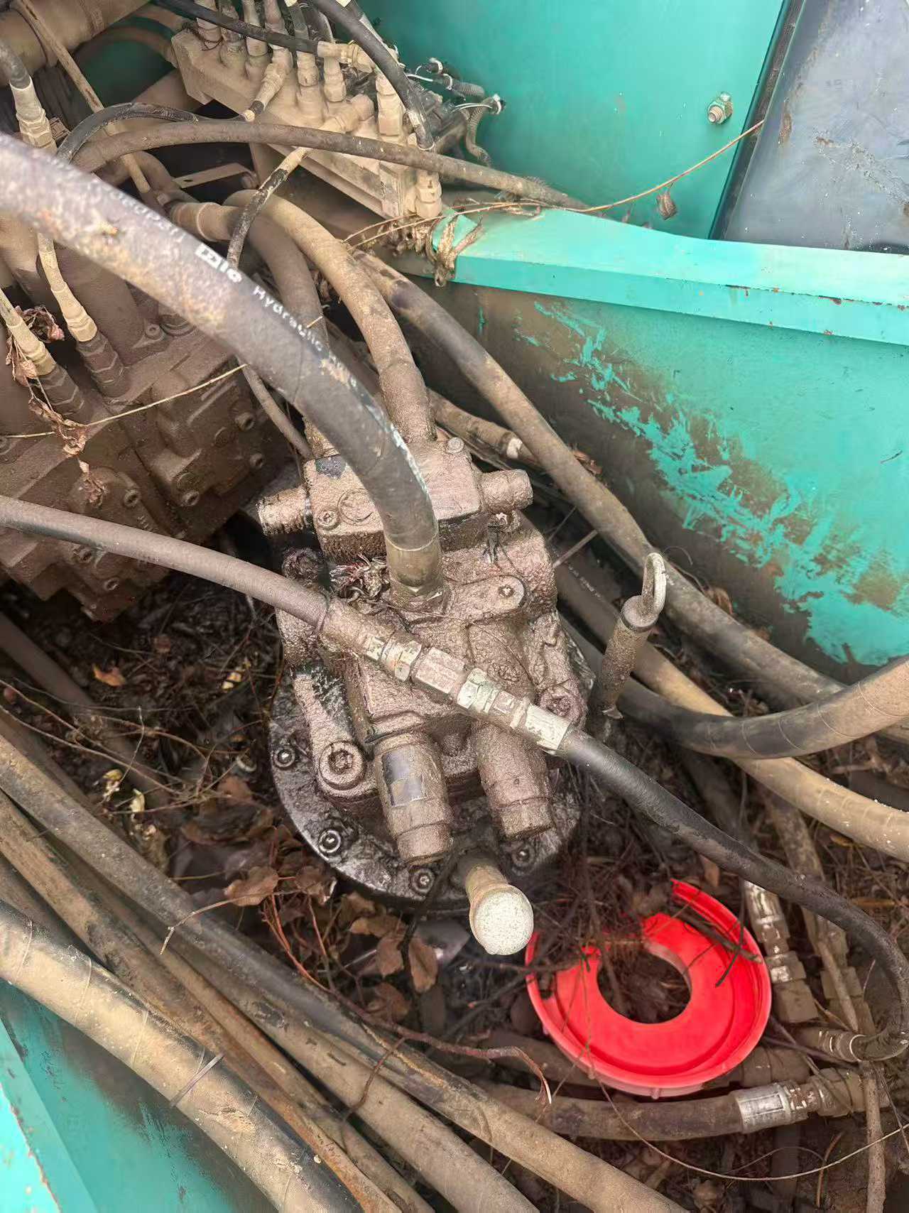 Used Kobelco SK210 Excavator 2011 Model / 2