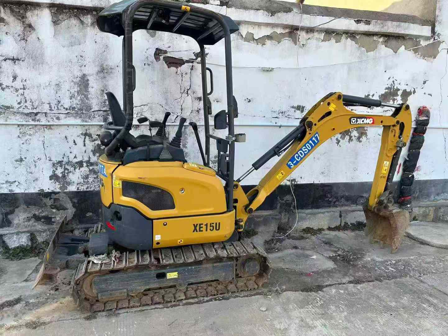 Used XCMG XE15 Excavator 2022 Model / 3