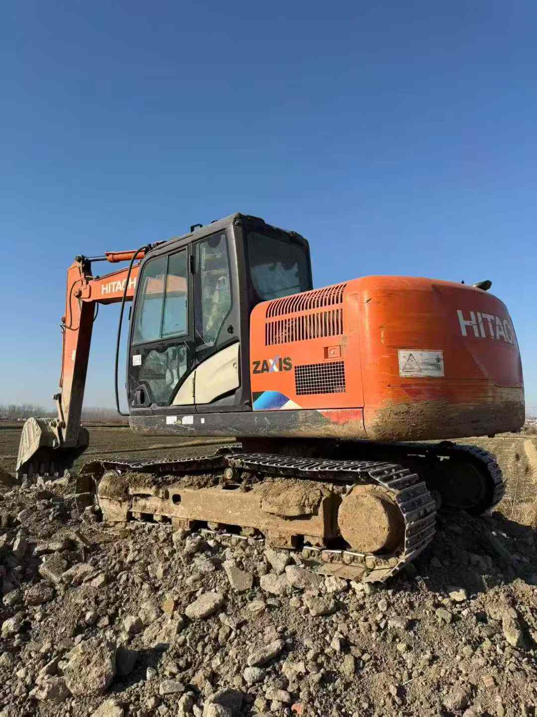 Used Hitachi ZX15 Excavator 2016 Model / 7