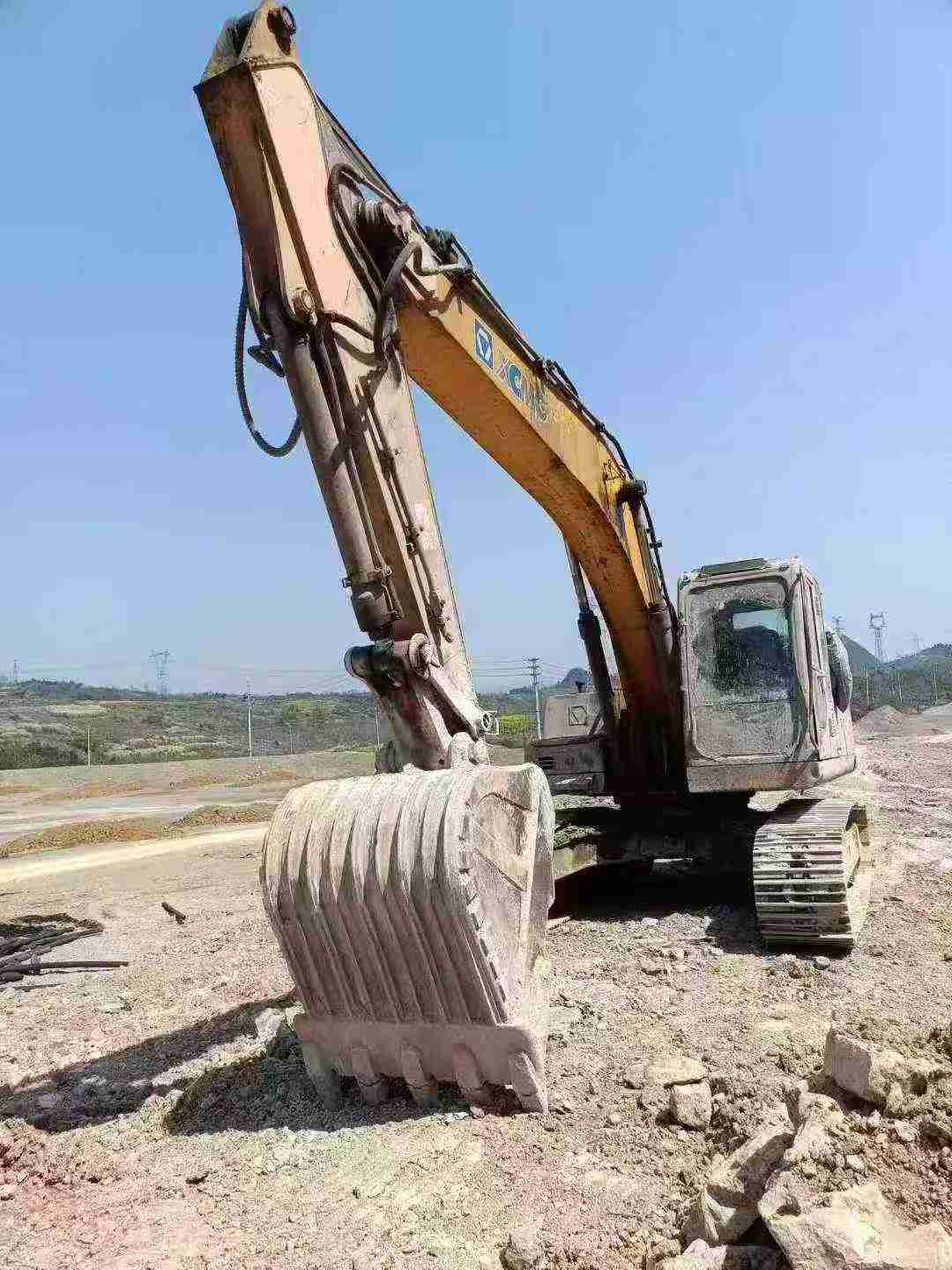 Used XCMG XE215 Excavator 2016 Model / 3
