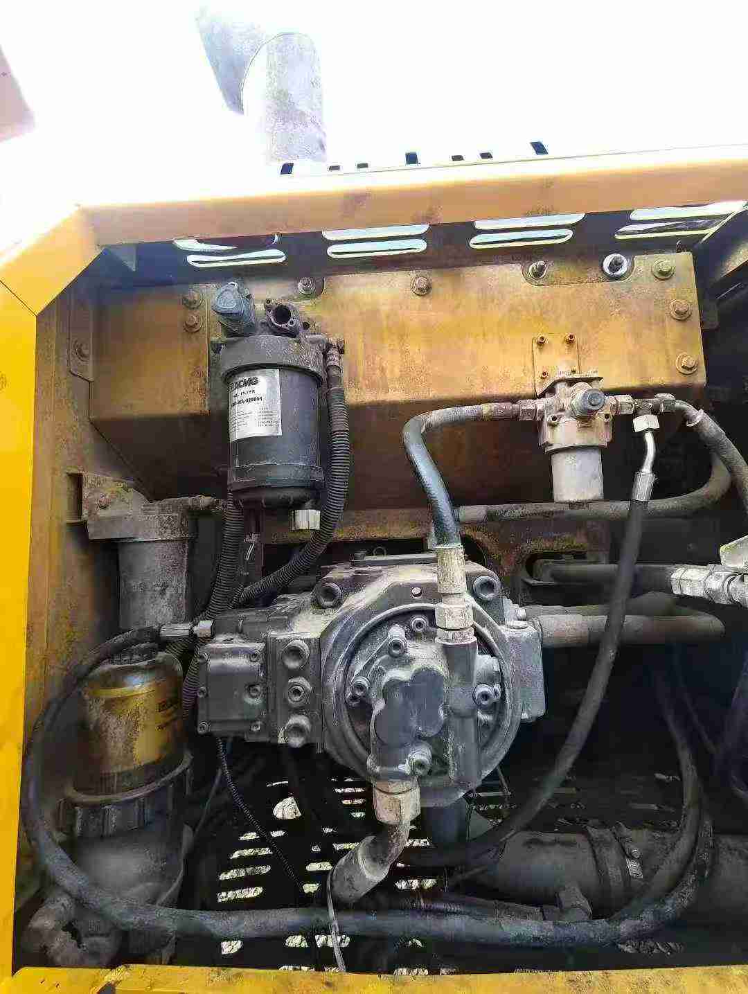 Used XCMG XE245GH Excavator 2021 Model / 4