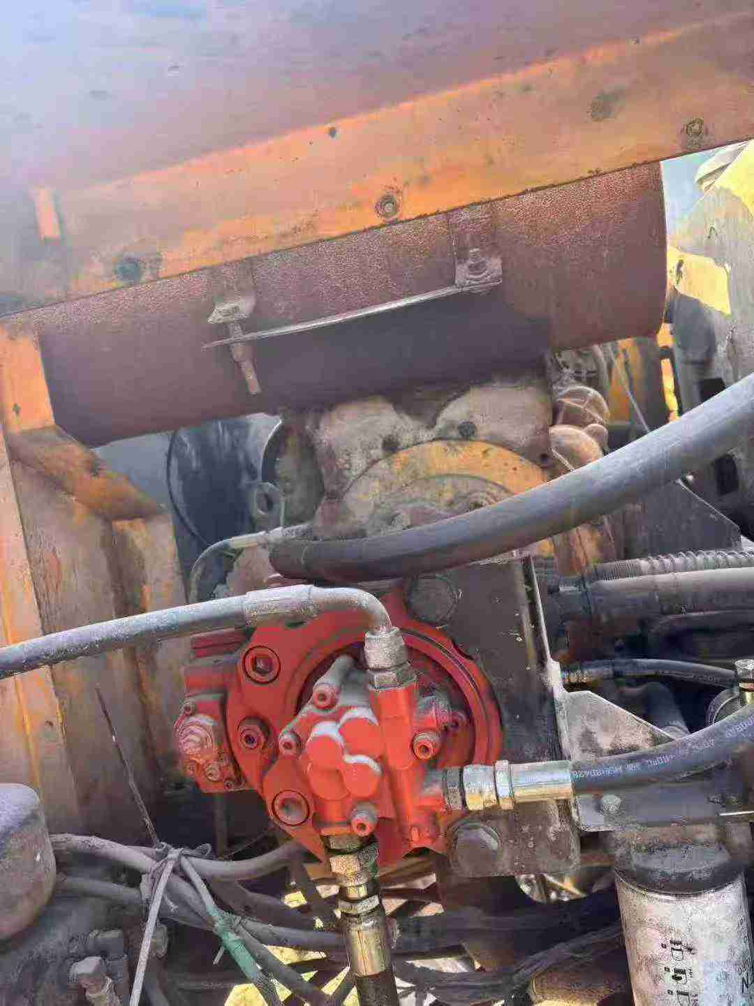 Used Hyundai R305LC-9T Excavator 2016 Model / 2