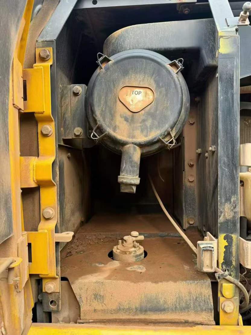 Used Sumitomo SH200A5 Excavator 2016 Model / 4