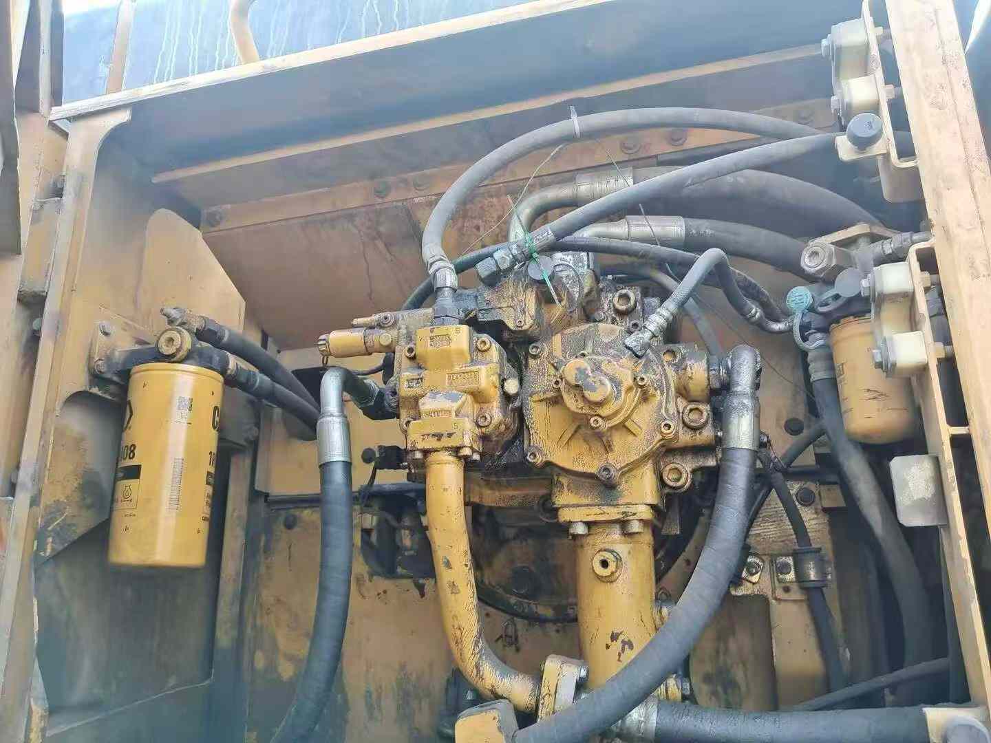 Used Caterpillar 349FL Excavator 2016 Model / 4