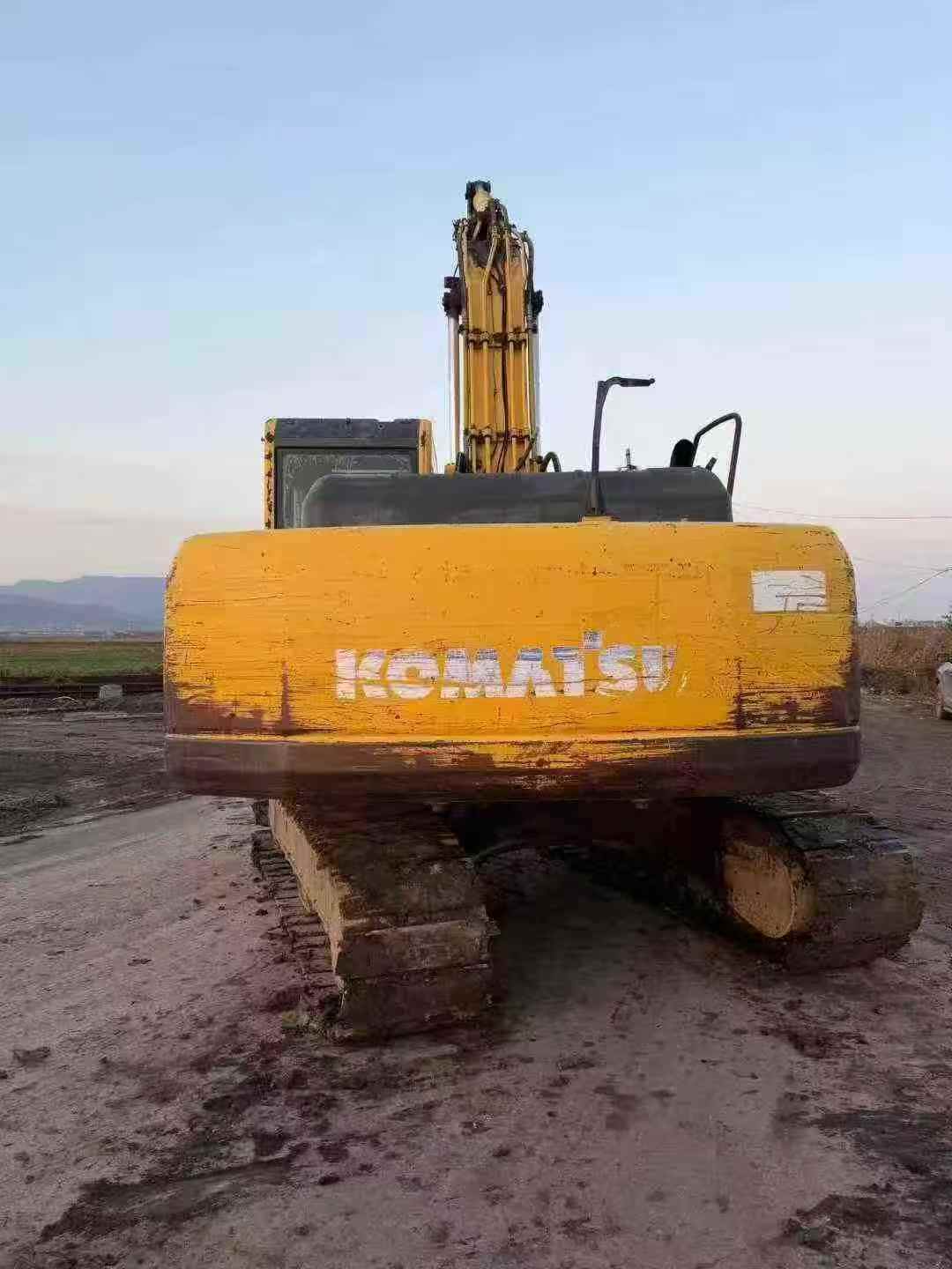 Used Komatsu PC200-8 Excavator 2011 Model / 2