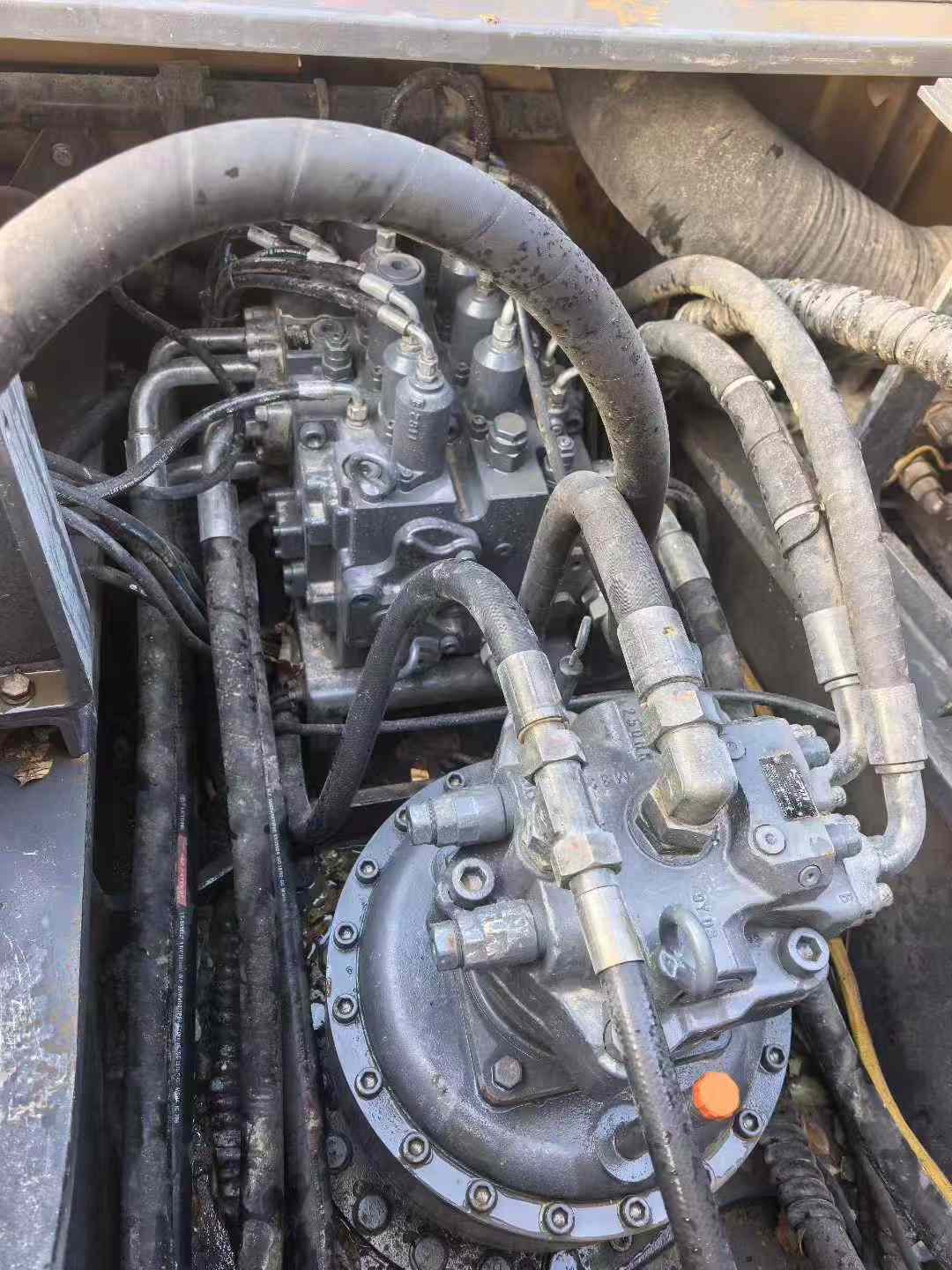 Used XCMG XE550DK Excavator 2022 Model / 4