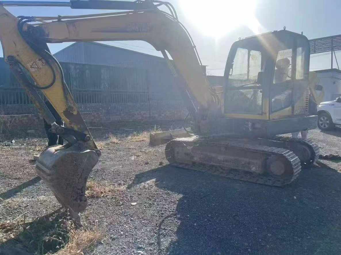 Used Caterpillar CT60 Excavator 2016 Model / 8