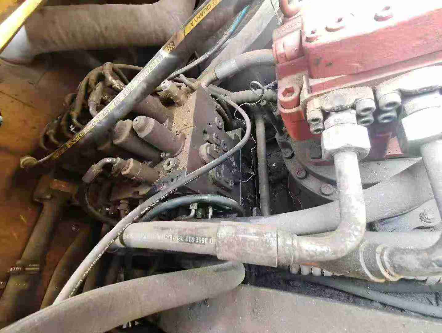 Used XCMG XE245GH Excavator 2021 Model / 3