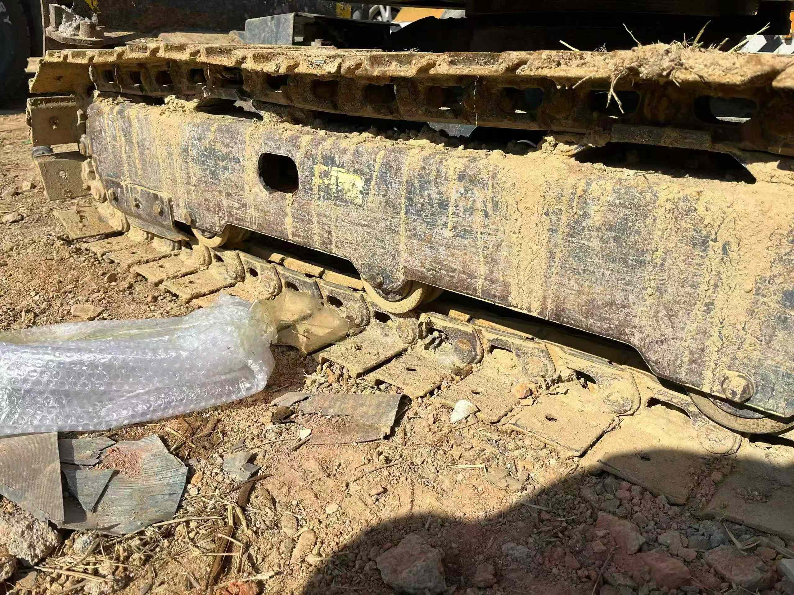 Used XCMG XE15U Excavator 2016 Model / 6