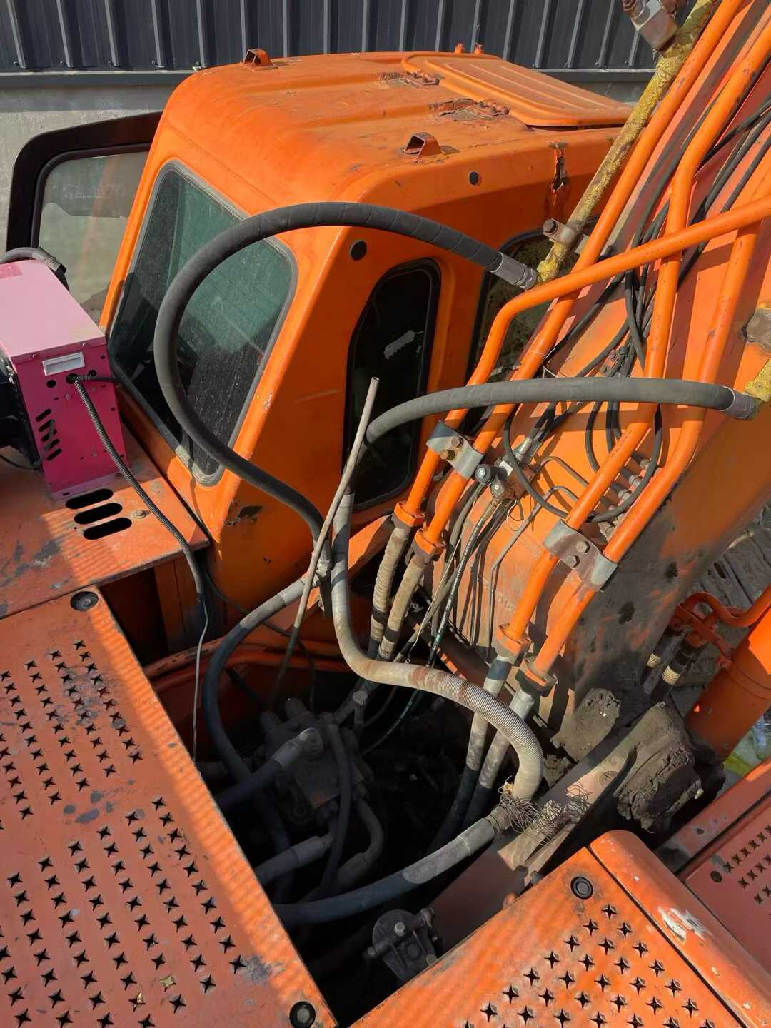 Used Doosan DL300 Excavator 2010 Model / 9