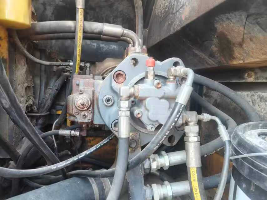 Used Kato HD820V Excavator 2016 Model / 8