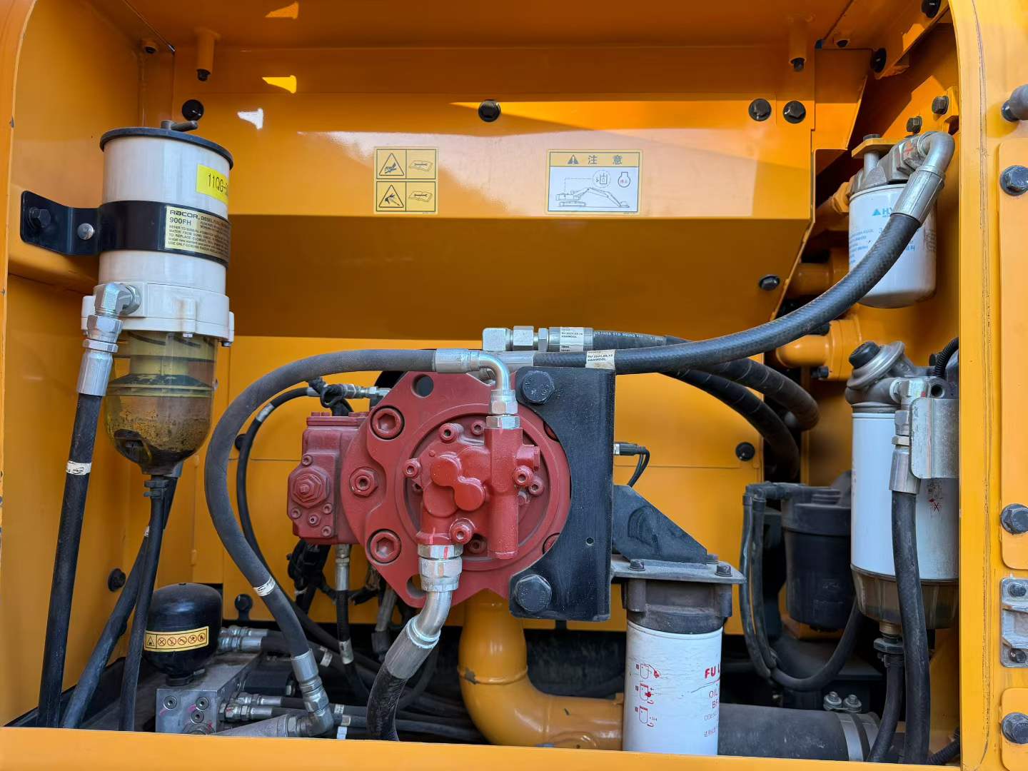 Used Hyundai R215VS Excavator 2021 Model / 4