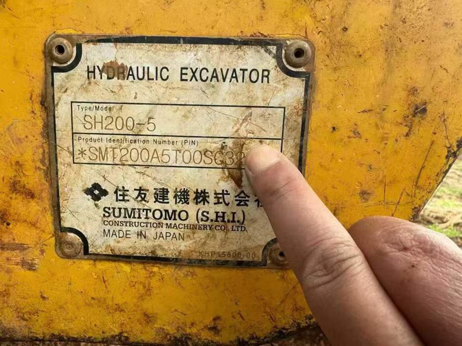 Used Sumitomo SH200A5 Excavator 2016 Model / 6