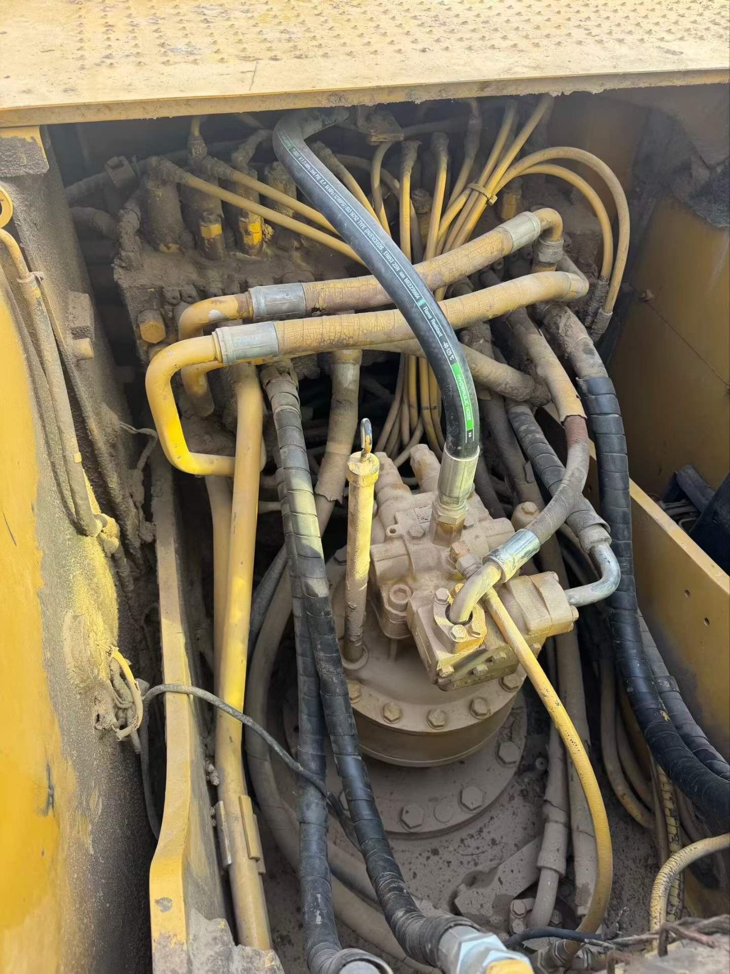 Used Caterpillar 320D Excavator 2012 Model / 4