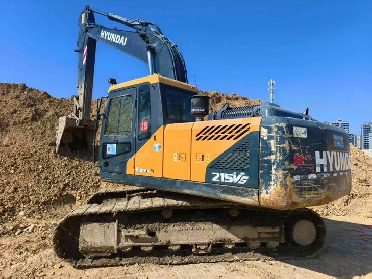 Buy Hyundai R215VS Used Excavator / 1
