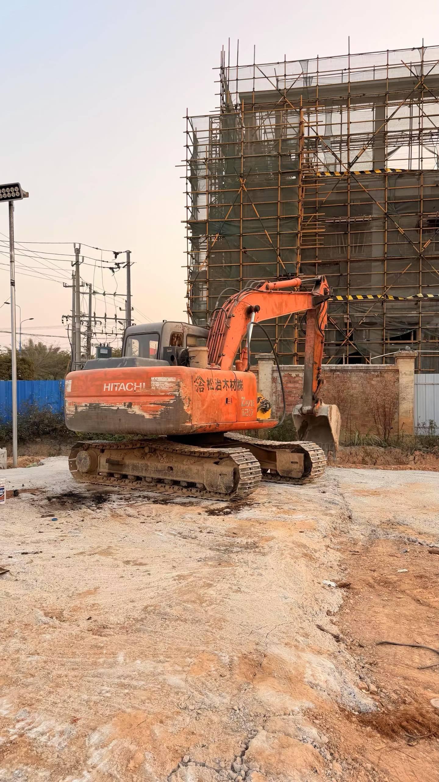 Used Hitachi ZX120 Excavator 2016 Model / 4