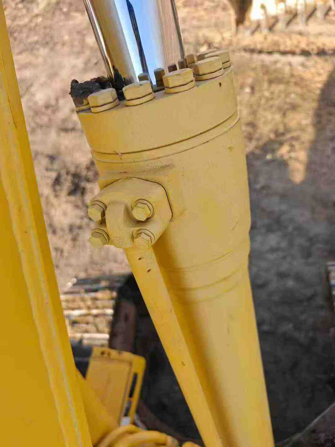 Used Komatsu PC200 Excavator 2019 Model / 4