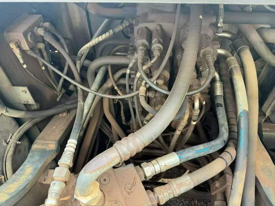 Used Sumitomo SH200A5 Excavator 2016 Model / 7