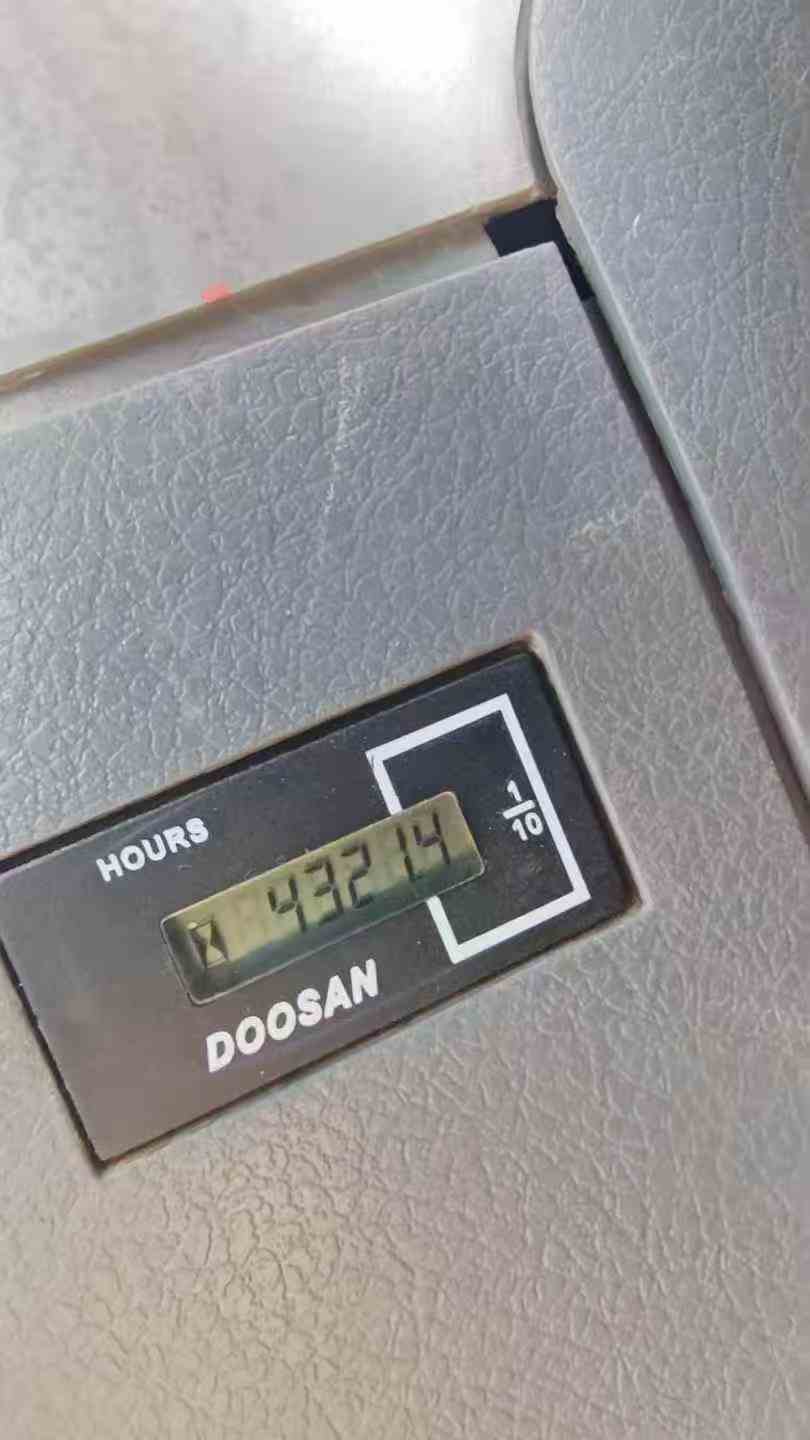 Used Doosan DX15 Excavator 2016 Model / 6