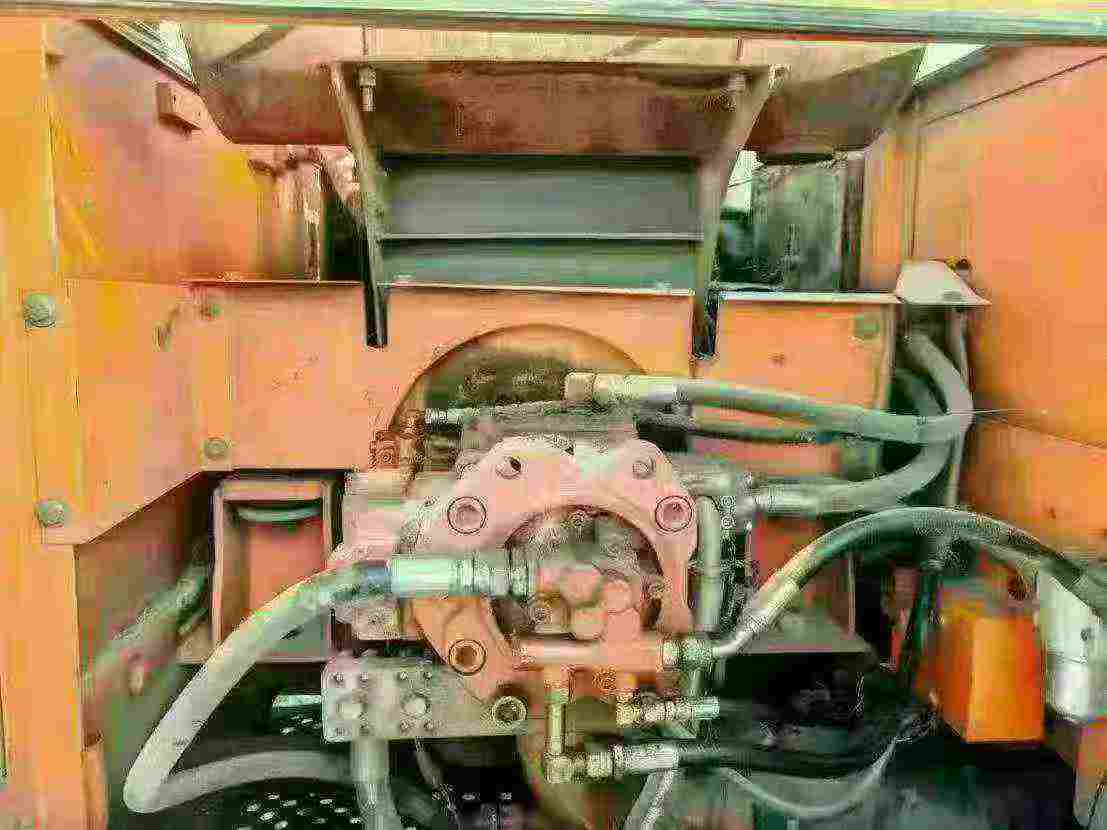 Used Doosan DL300 Excavator 2012 Model / 7