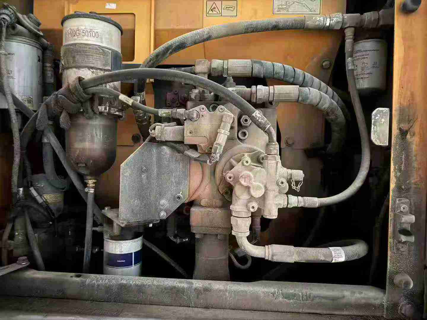 Used Hyundai R210WVS Excavator 2018 Model / 7