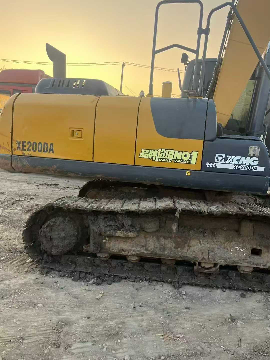 Used XCMG LW200 Excavator 2022 Model / 8