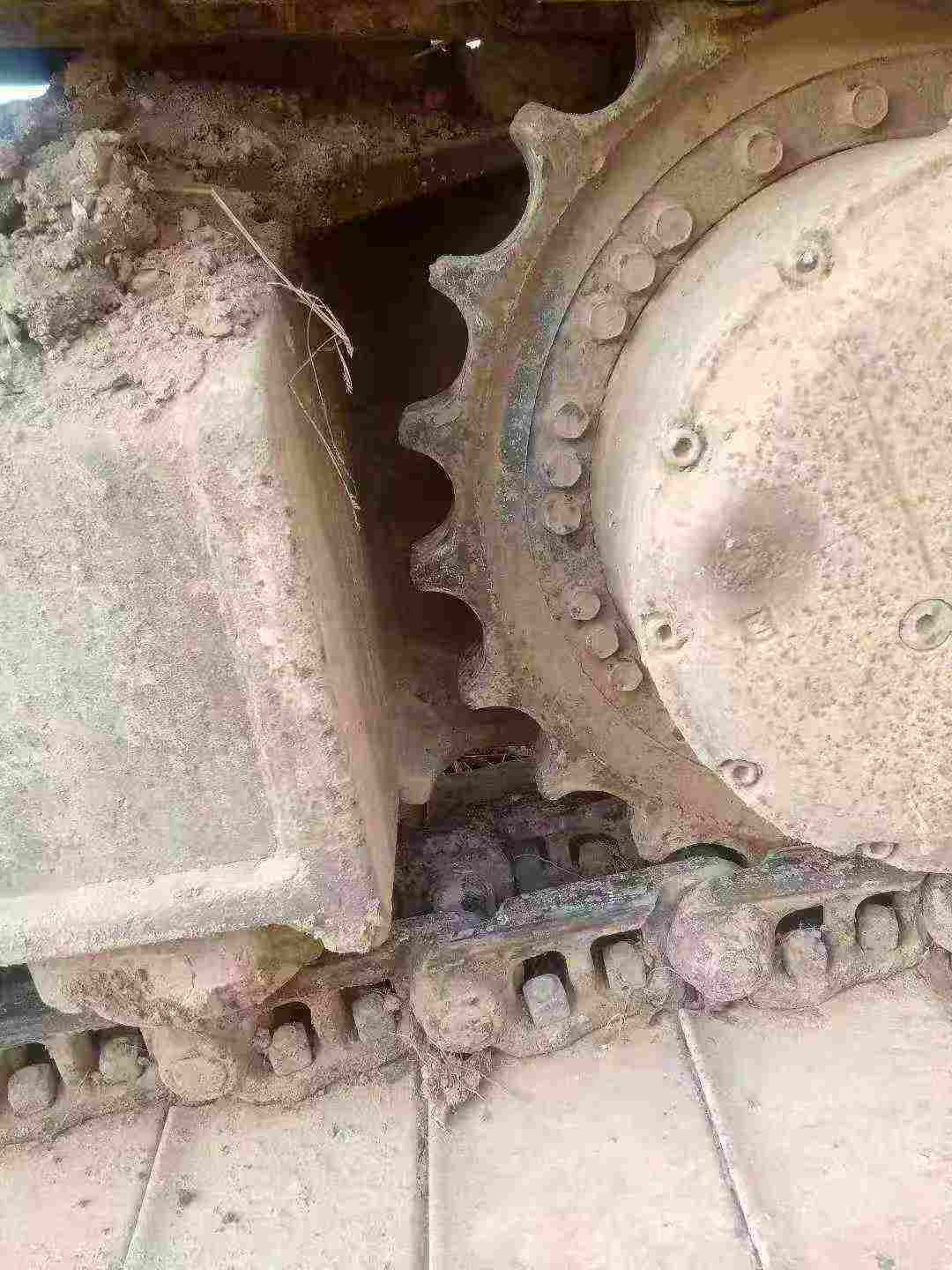 Used Doosan DH220-7 Excavator 2010 Model / 4