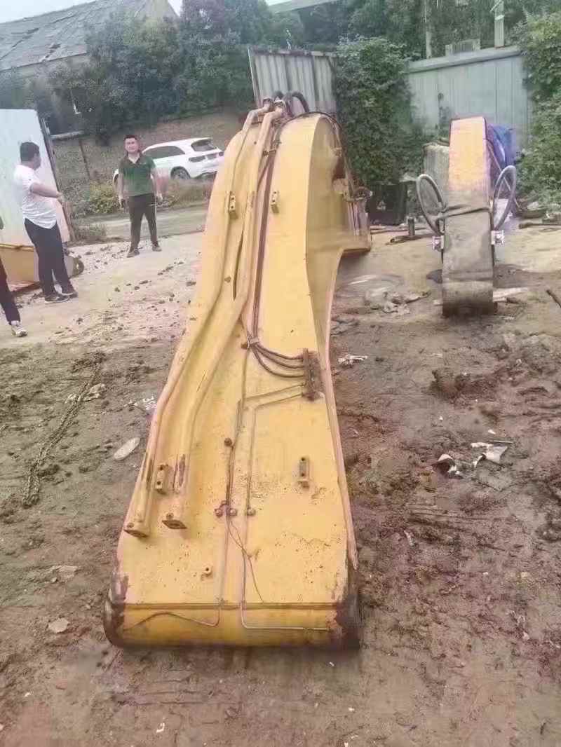 Used Caterpillar 330L Excavator 2016 Model / 4